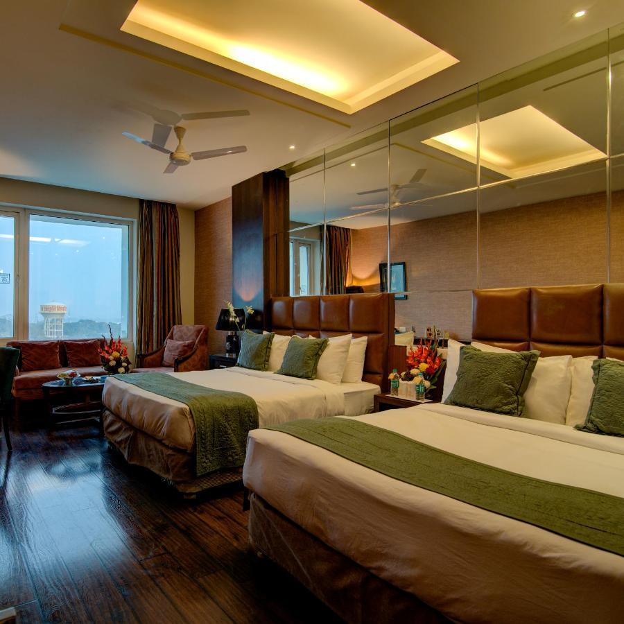 Godwin Haridwar Hotel Ngoại thất bức ảnh