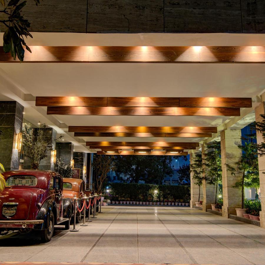 Godwin Haridwar Hotel Ngoại thất bức ảnh