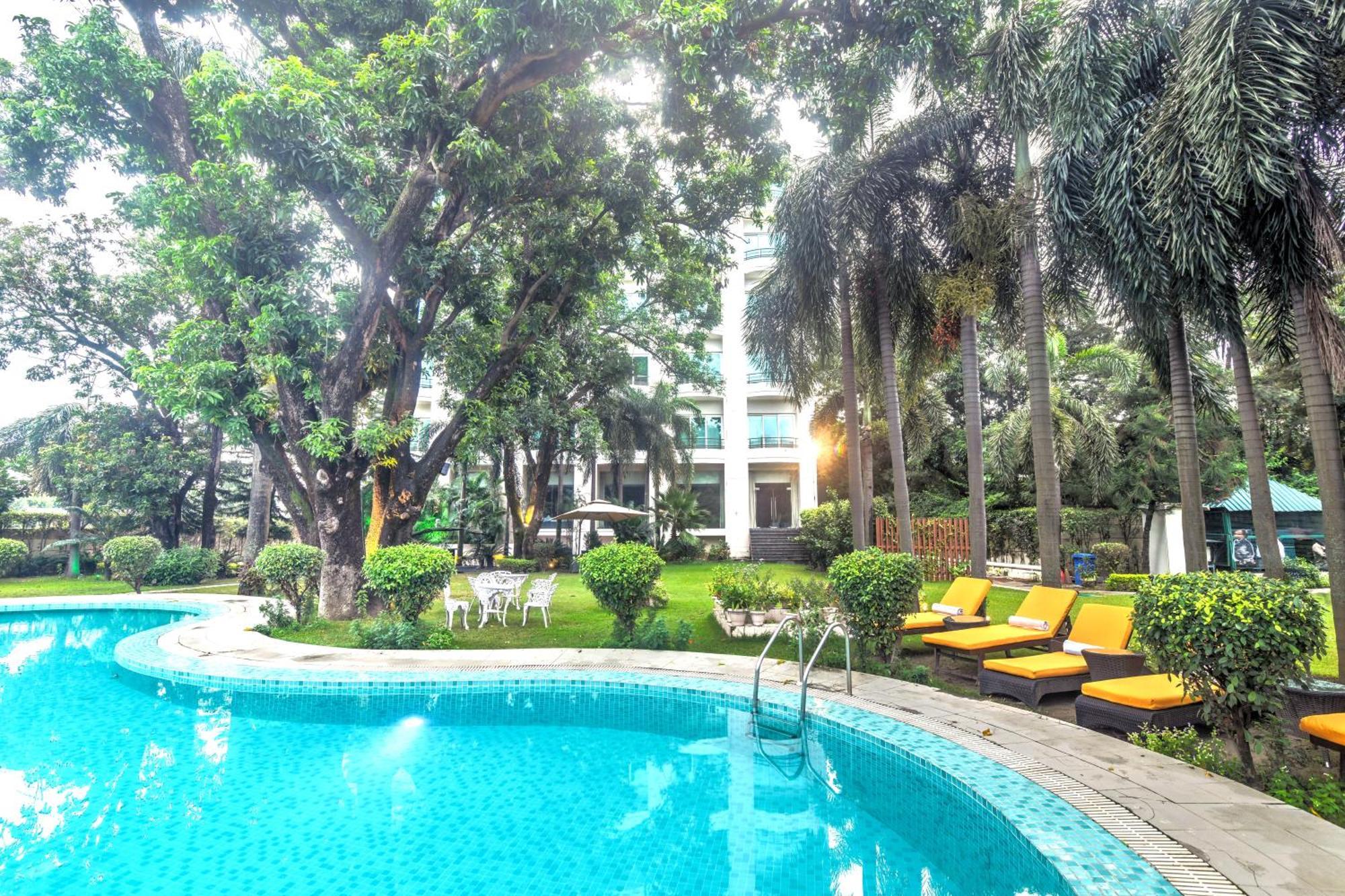 Godwin Haridwar Hotel Ngoại thất bức ảnh