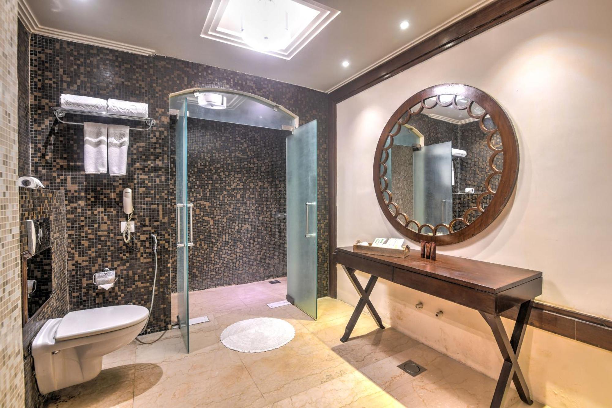 Godwin Haridwar Hotel Ngoại thất bức ảnh